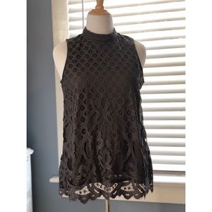 Gray Sleeveless Mock Neck Lace Top - XL